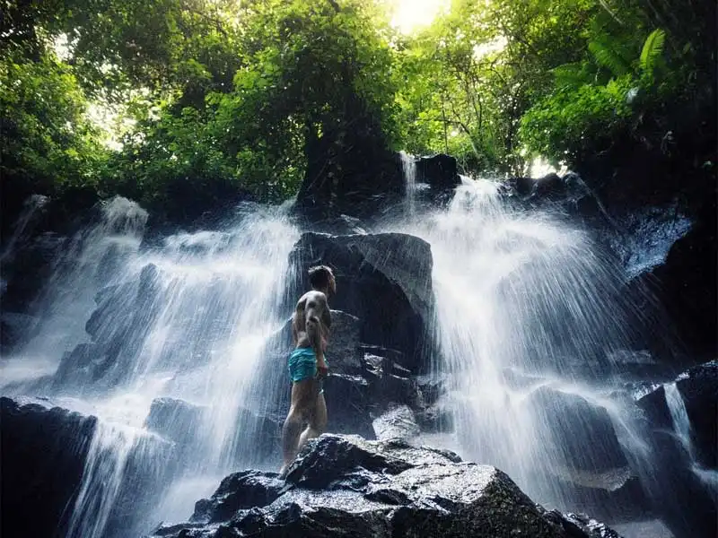 kanto lampo waterfall